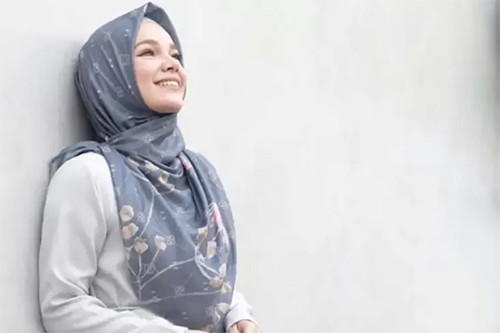 12 Artis Indonesia yang Namanya Mirip, Bukan Cuma Sandra Dewi dan Dewi Sandra