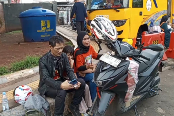 Kisah Pemudik Pilih Naik Motor Jakarta-Jawa Tengah karena Hemat Biaya dan Waktu