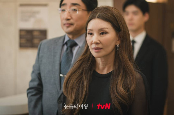 Penjelasan Kronologi Queens Group Jatuh ke Tangan Eun-sung dalam Queen of Tears
