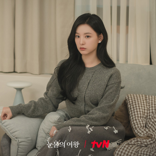 Foto-Foto Queen of Tears Episode 9 dan 3 Hal yang akan Dieksplorasi pada Sisa Episodenya.