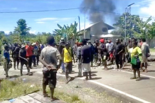 Kronologi Massa Perkosa 2 Wanita dan Bakar Rumah Warga saat Unjuk Rasa HAM di Nabire