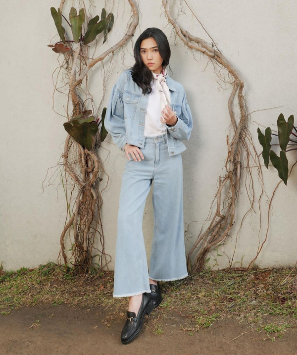 4 Rekomendasi OOTD Lebaran ala Isyana Sarasvati, Stylish Abis!