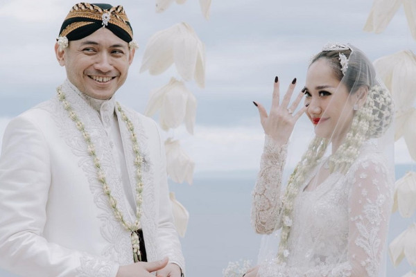 6 Artis Indonesia yang Baru Pertama Kali Merayakan Lebaran sebagai Suami Istri