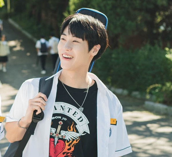 Sinopsis Lovely Runner dan Profil Pemainnya, Drakor Romantis tentang Fan Bantu Idol