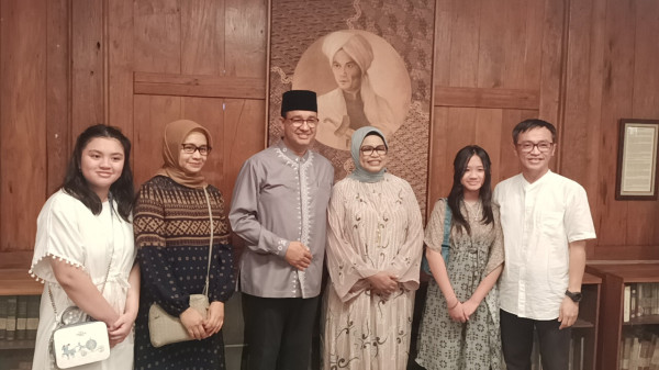Open House Hari Pertama Lebaran, Pendopo Anies Baswedan Dipadati Warga
