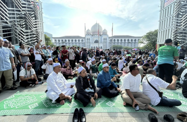 Apa Perbedaan Perayaan Idulfitri di Indonesia dan Malaysia?