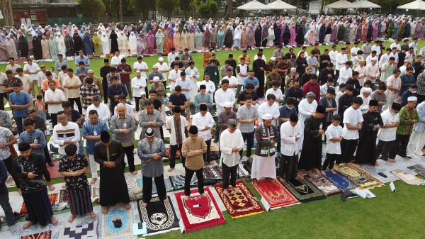 Ribuan Masyarakat Indonesia Rayakan Idulfitri di KBRI Bangkok