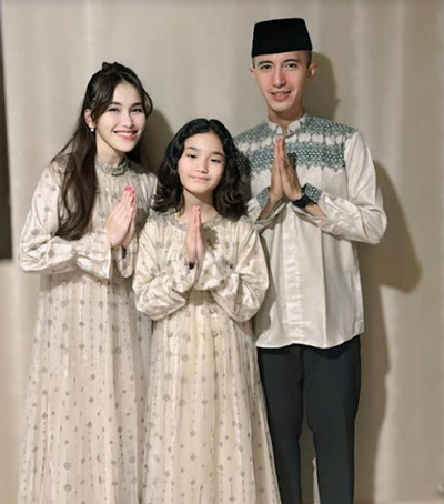 Ayah Rozak soal Kabar Ayu Ting Ting Menikah November 2024: Insya Allah, Doain