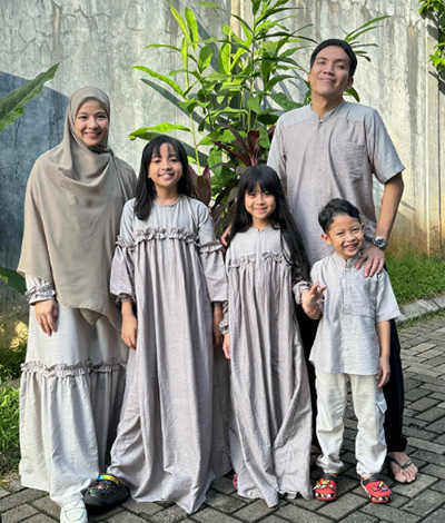 5 Potret Natasha Rizky Rayakan Idulfitri 2024 Bareng Desta, Outfit-nya Jadi Sorotan