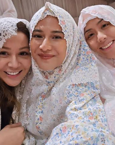 4 Potret Dian Sastrowardoyo Rayakan Idulfitri 2024 Bersama Keluarga