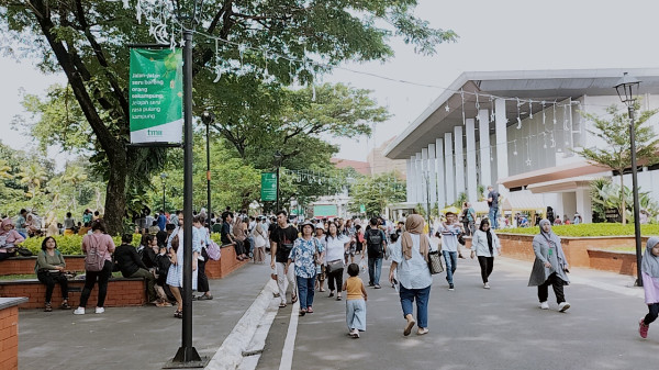 TMII Diserbu 18 Ribu Pengunjung di Hari Kedua Lebaran 2024