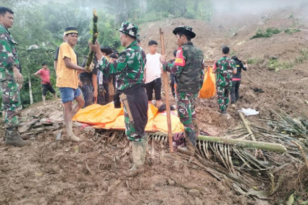 Longsor Kembali Terjang Tana Toraja, 18 Orang Tewas Tertimbun