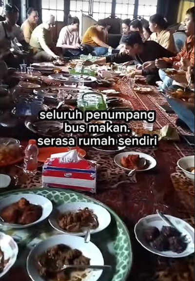 Viral! Cerita Sopir Bus Ajak para Penumpang Makan di Rumah Mertuanya saat Lebaran