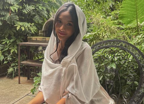 7 Potret Lebaran para Artis di Tahun 2024, Beby Tsabina hingga Maudy Ayunda