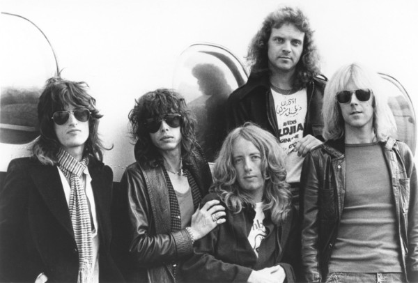 10 Asal-usul Nama Band Terkenal yang Mengejutkan, Foo Fighters Terinspirasi dari UFO