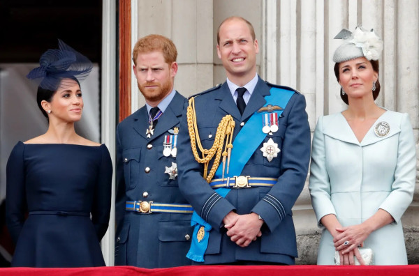 Meghan Markle Desak Keluarga Kerajaan Inggris Minta Maaf Padanya