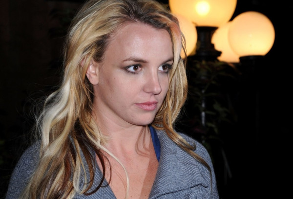 7 Artis Terburuk saat Menginap di Hotel, dari Miley Cyrus hingga Johnny Depp