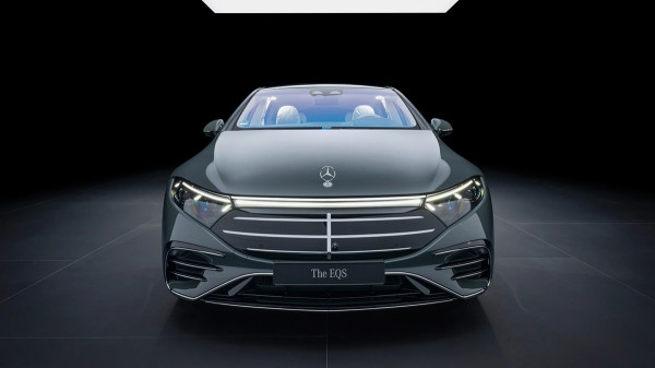 Mercedes-Benz EQS Dibekali Layar Hyperscreen 55 Inci, Bak Ruang Kontrol Pesawat Luar Angkasa