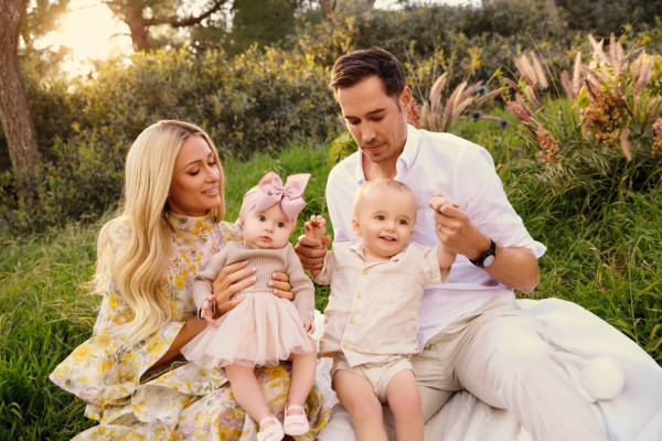 Paris Hilton Bagikan Foto Anak Kedua untuk Pertama Kali, Namanya London