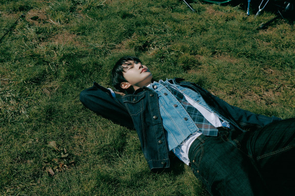 Lirik dan Makna Lagu Little Light dari Doyoung NCT serta Terjemahannya