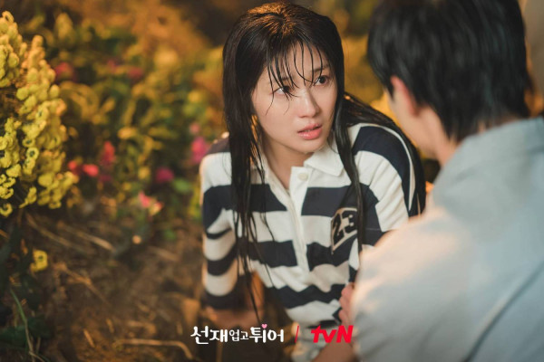 7 Teori Drakor Lovely Runner, dari Hilangnya Tae-sung hingga Sopir Misterius