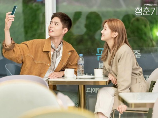 Rekomendasi 7 Drama Korea tentang Kisah Cinta dengan Idola, Ada Lovely Runner