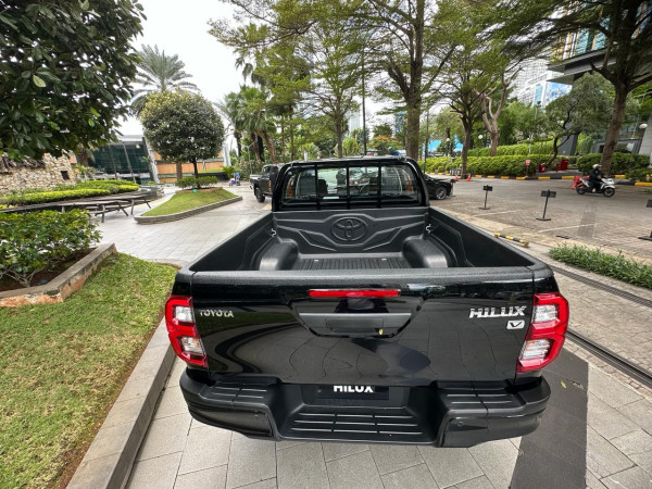 Berapa Harga Toyota Hilux 4x4? Berikut Spesifikasi dan Kelebihannya