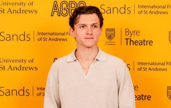 Tom Holland Umumkan Bakal Bintangi Film Spider-Man Keempat