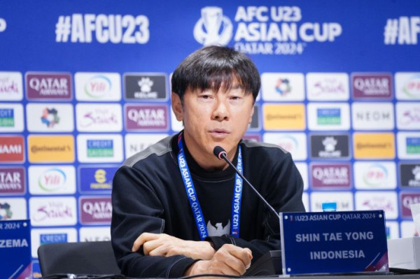 Perbandingan Prestasi Shin Tae-yong vs Hwang Sung-hong, Siapa Pelatih Terbaik?