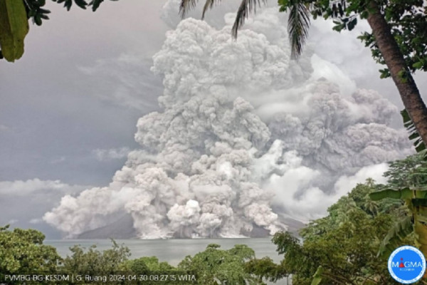 Kronologi Erupsi Gunung Ruang Sejak 9 April 2024: Berawal dari Gempa hingga Muncul Suara Gemuruh