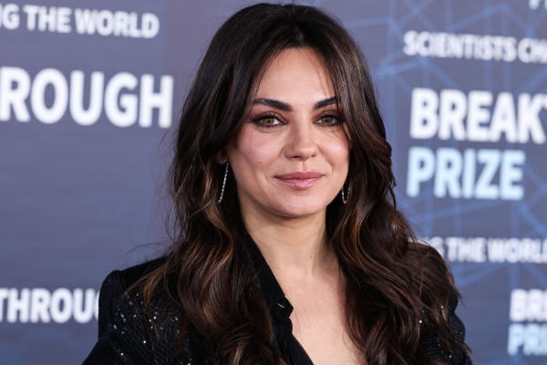 7 Artis Hollywood Bertubuh Pendek, Tingginya di Bawah 160 Cm