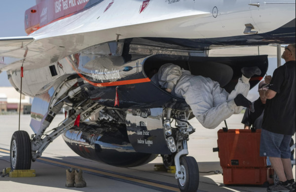 Jet Tempur F-16 dengan Pilot AI Sukses Bermanuver, Masa Depan Perang Akan Berubah?