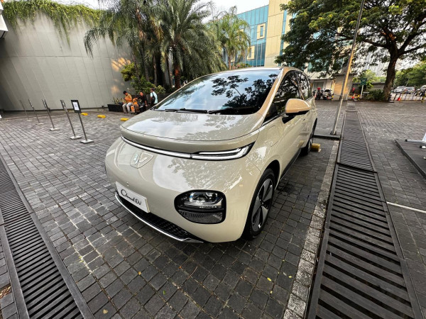 Plus Minus Mobil Listrik Wuling Cloud EV, Layak Dibanderol Rp410 Juta?