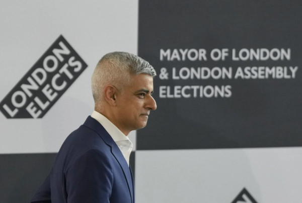 6 Strategi Wali Kota Muslim Sadiq Khan Sukses Menang pada Pemilu, Salah Satunya Makan Siang Gratis