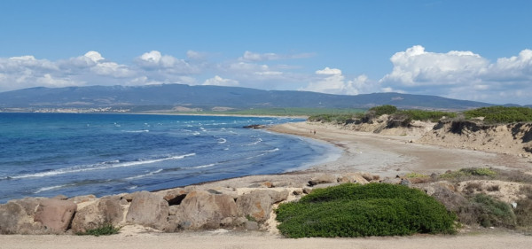Pantai di Italia Ini Dijadikan Lokasi Pernikahan Telanjang