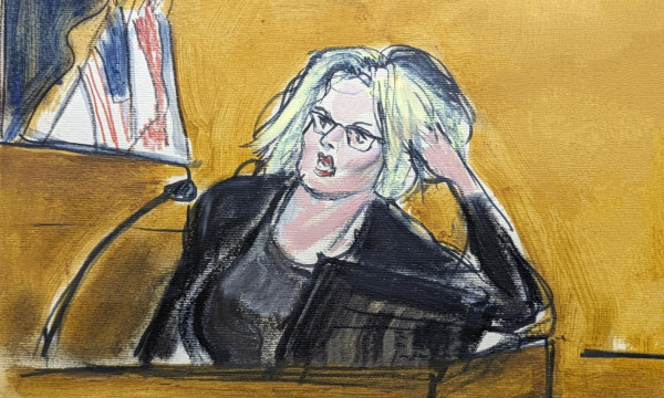 Siapa Stormy Daniels? Mantan Bintang Porno yang Menjadi Pengganggu Pencapresan Donald Trump