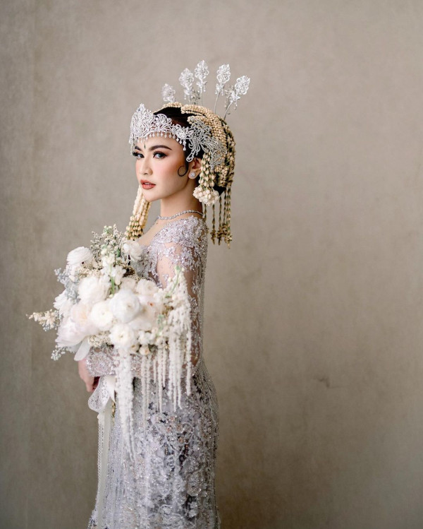Cantiknya Mahalini Pakai Siger Sunda saat Akad Nikah, Bikin Pangling