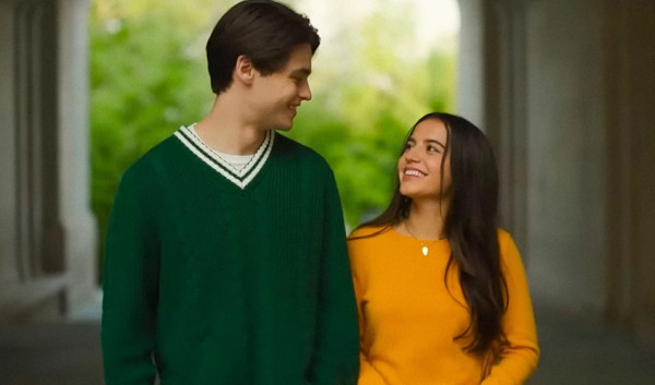 CERMIN: John Green dan Keberaniannya Membuka Diri soal Isu Kesehatan Mental