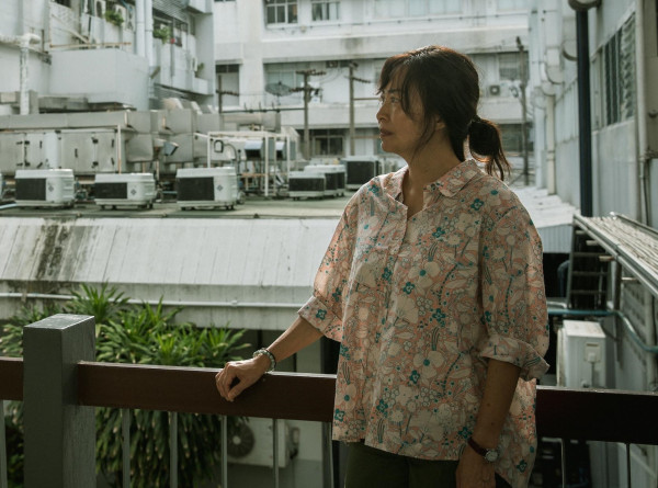 Profil dan Biodata 7 Pemain Film How to Make Millions Before Grandma Dies