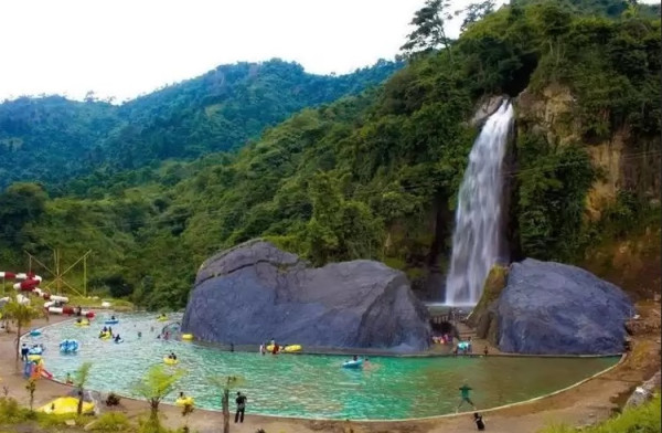 5 Rekomendasi Wisata Pinggir Sungai di Sentul, Tiket Masuk cuma Rp15 Ribu