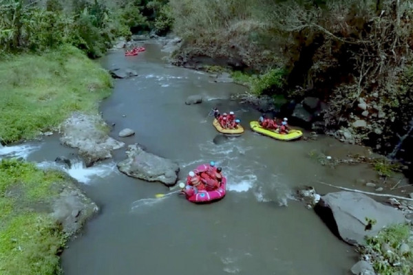 5 Rekomendasi Wisata Pinggir Sungai di Sentul, Tiket Masuk cuma Rp15 Ribu