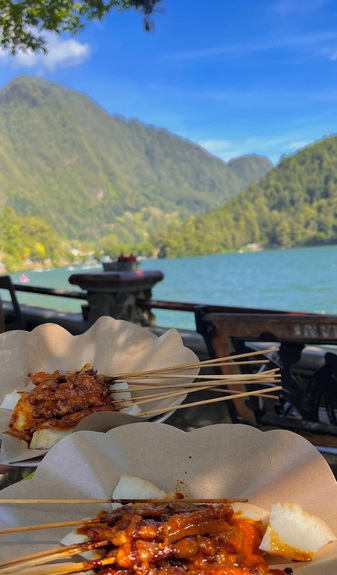 Viral! Danau Indah Dikira Lake Como Italia, Ternyata di Magetan