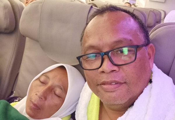 Tegar Antar Istri ke Pemakaman, Endang: Terima Kasih Petugas Haji Indonesia