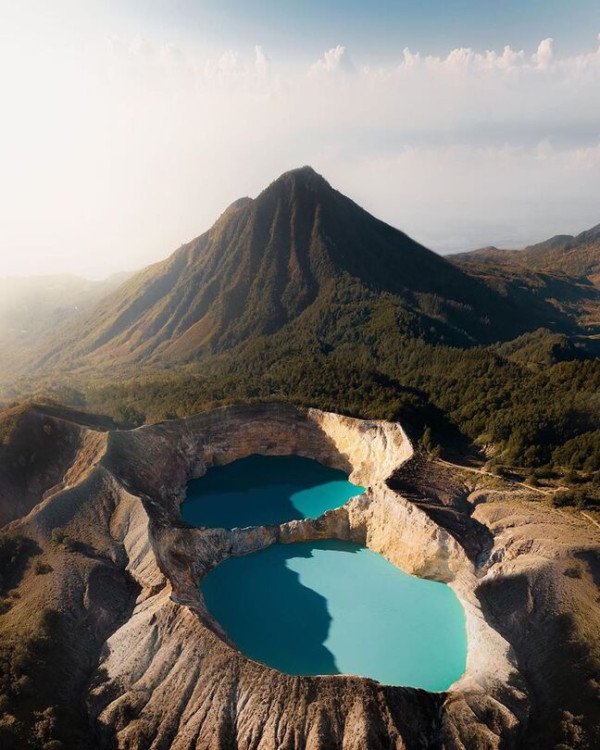 8 Danau Terindah di Indonesia, Pemandangan Alamnya Eksotis