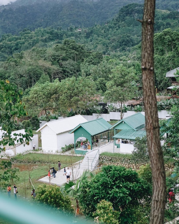 5 Rekomendasi Kafe di Sentul dengan View Gunung dan Sungai, Healing Santuy Sambil Kulineran