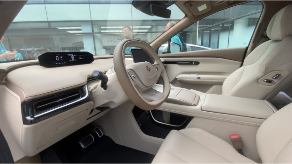GAC Hyper HT: Mobil Listrik China Pesaing Tesla Siap Meluncur di GIIAS 2024