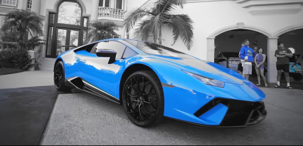Perbandingan Koleksi Mobil Mike Tyson vs Jake Paul