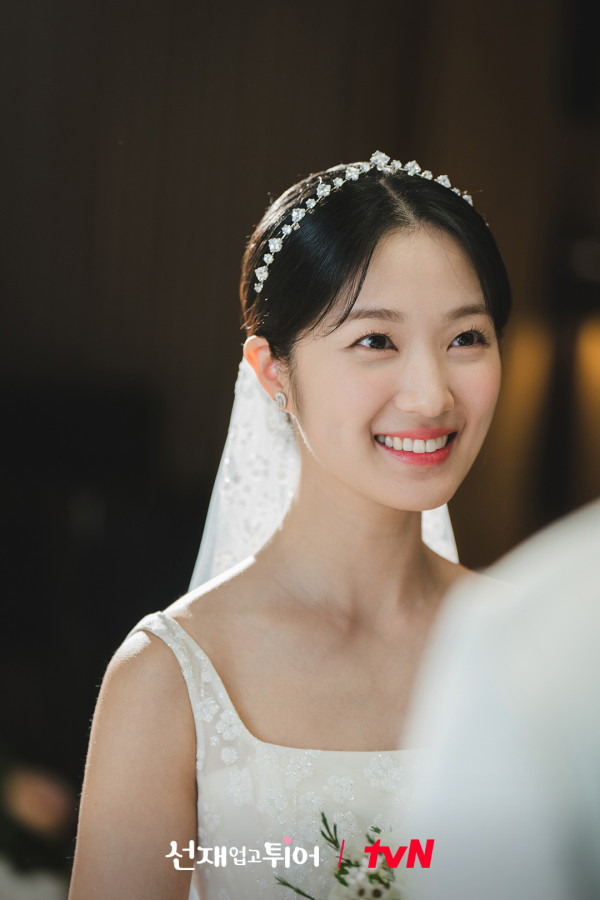Foto-Foto Pernikahan Lovely Runner, Cetak Rating Baru pada Episode Akhir