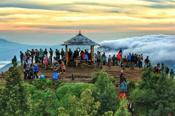 5 Tempat Wisata Terdingin di Jawa Tengah, Sering Muncul Fenomena Embun Es