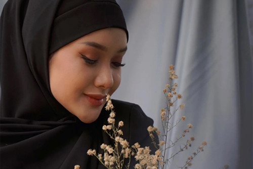 12 Artis Indonesia Kelahiran Bandung, Raffi Ahmad hingga Aura Kasih